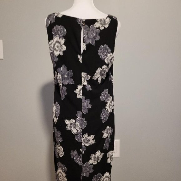Ann Taylor Black with Gray Floral Print Dr… - Picture 2 of 4